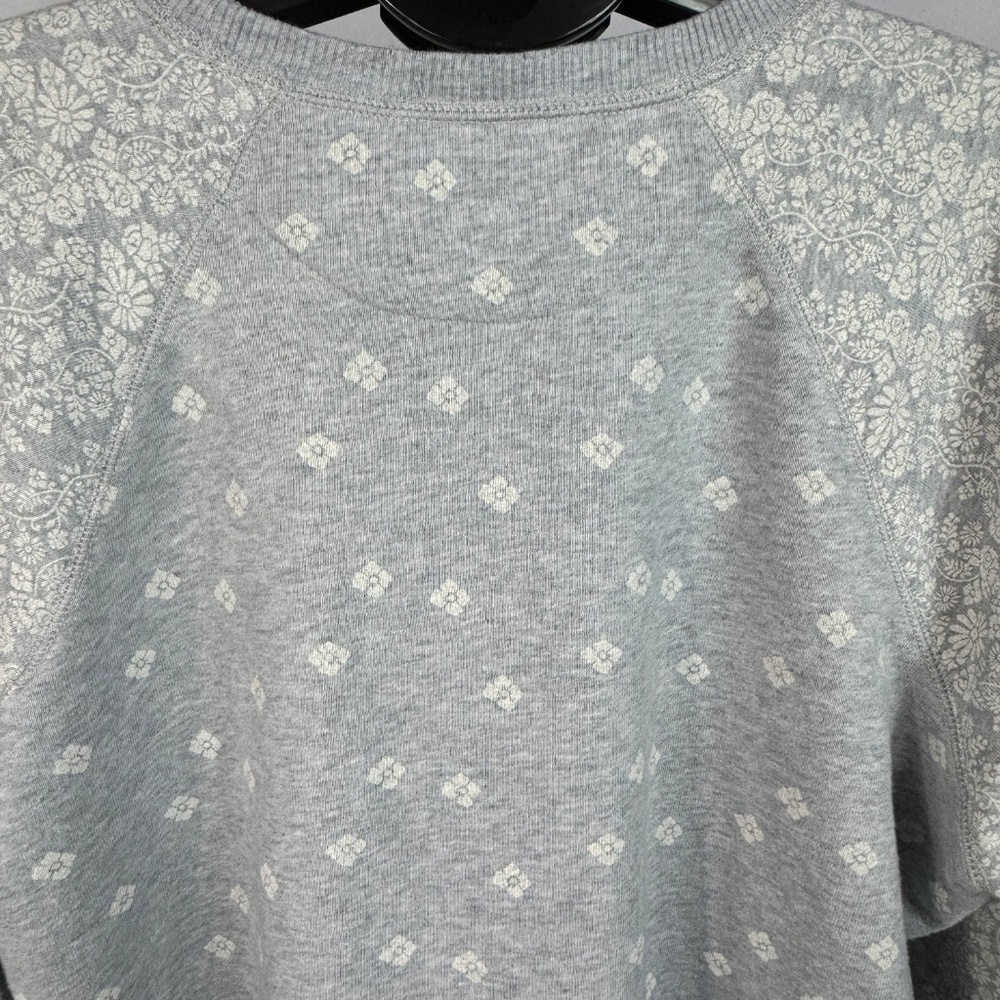 Aerie Women’s Distressed Floral Crewneck Sweatshirt Gray Size XL - Picture 4 of 5